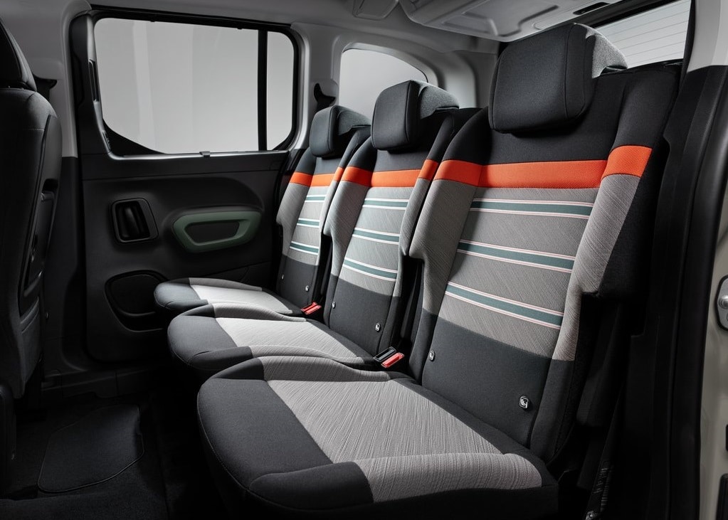 Citroen Berlingo üç bağımsız arka koltuğu