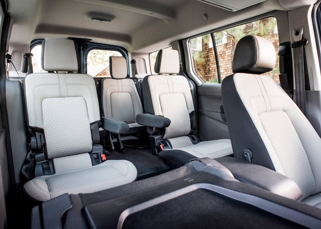 2019 Ford Transit Connect ABD modeli arşiv görünümü