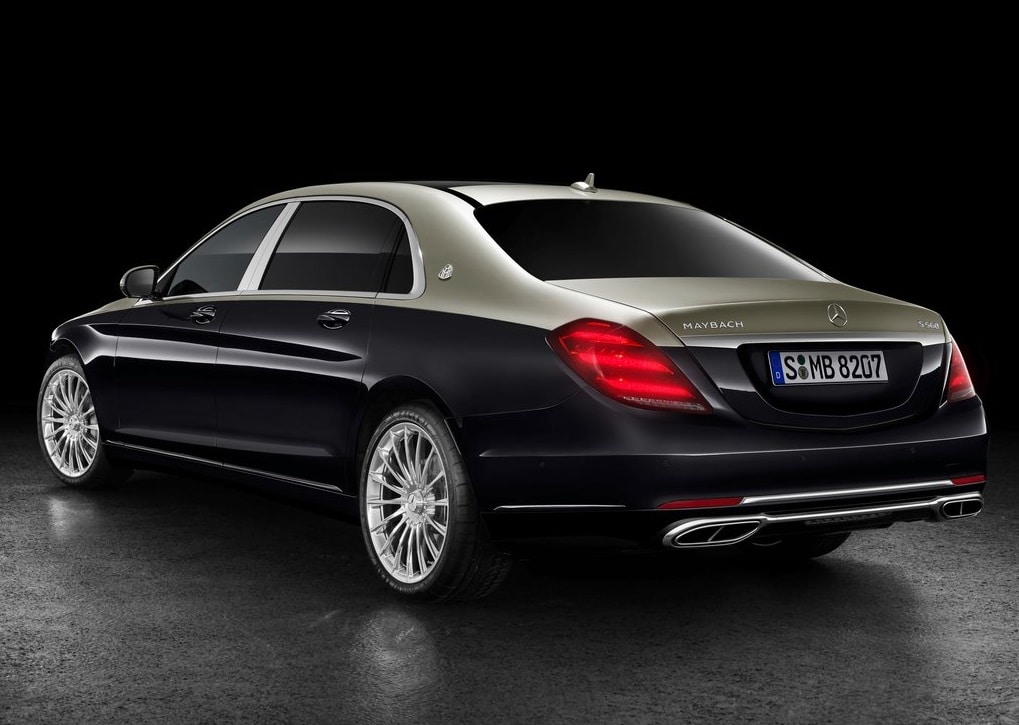 Mercedes-Maybach S-Class çift renkli gövde arka üç çeyrek görünüm
