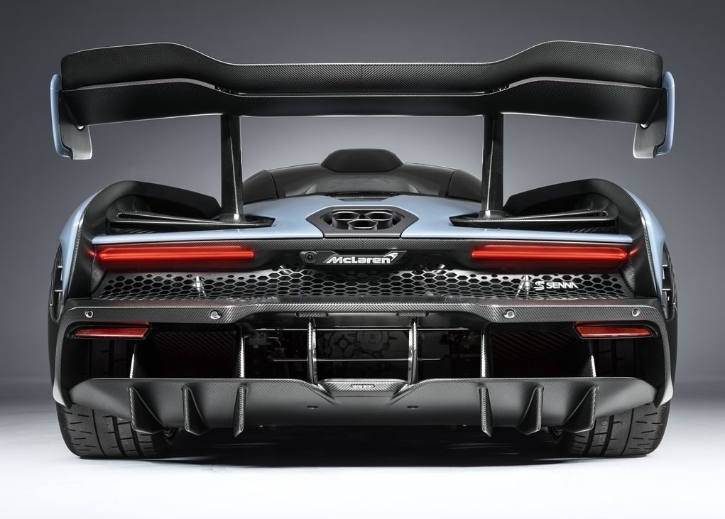 McLaren Senna yan profil görünümü