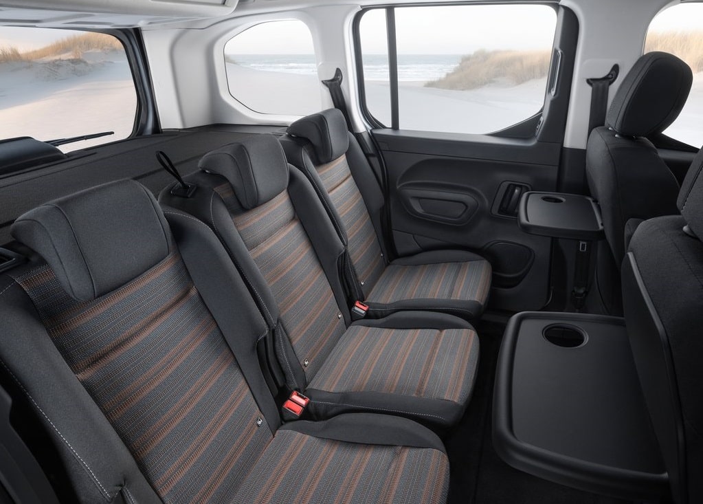 2020 Opel Combo Life gövde fotoğrafı