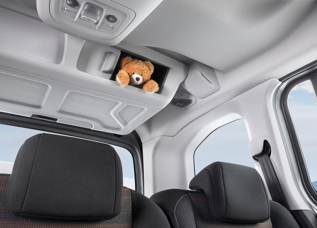 2020 Opel Combo Life model arşiv görseli
