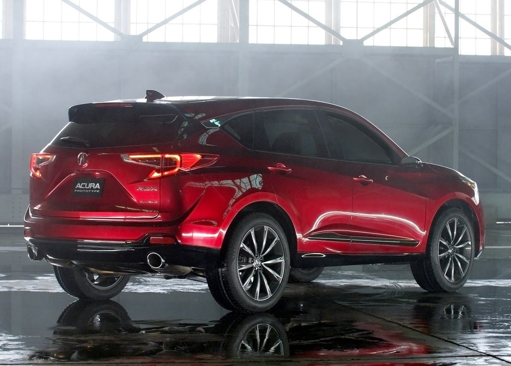 Acura RDX Prototype arka üç çeyrek görünüm ve Prototype plakası