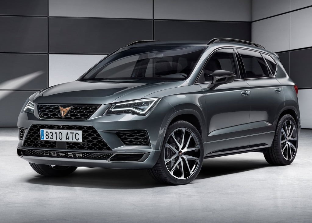 CUPRA Ateca gri ön üç çeyrek görünüm