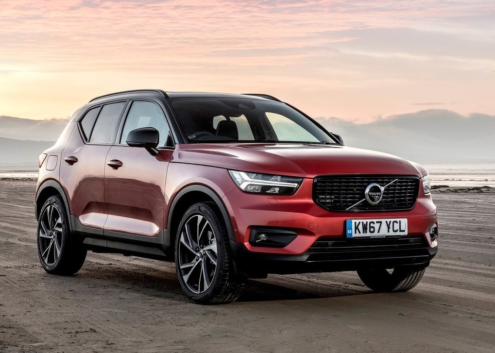 Volvo XC40 ön üç çeyrek görünüm