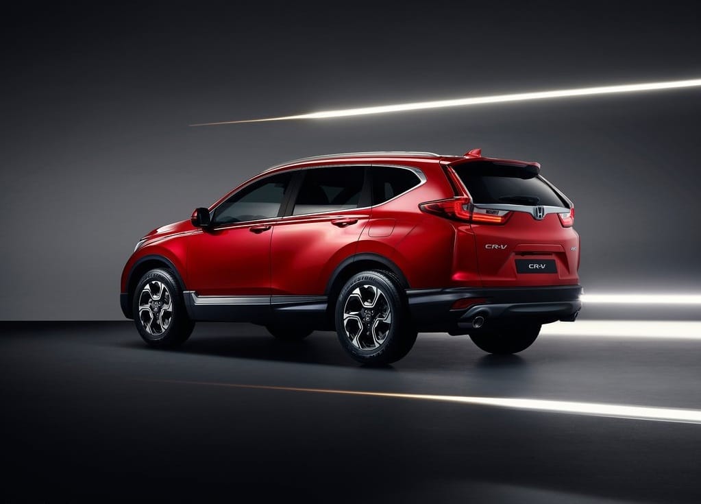 CR-V beşinci nesil gövde oranları ve yan tasarım detayları