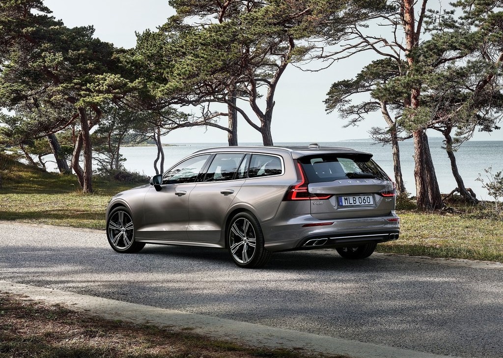 Volvo V60 ön koltuklar ve kabin