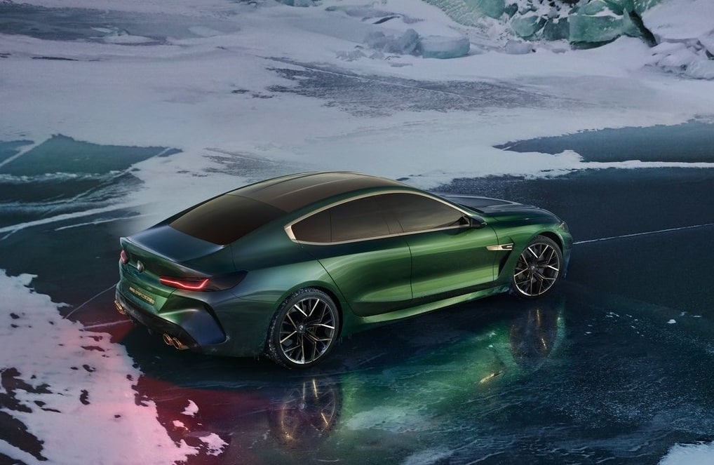 BMW M8 Gran Coupe konsepti Cenevre tanıtım otomobili