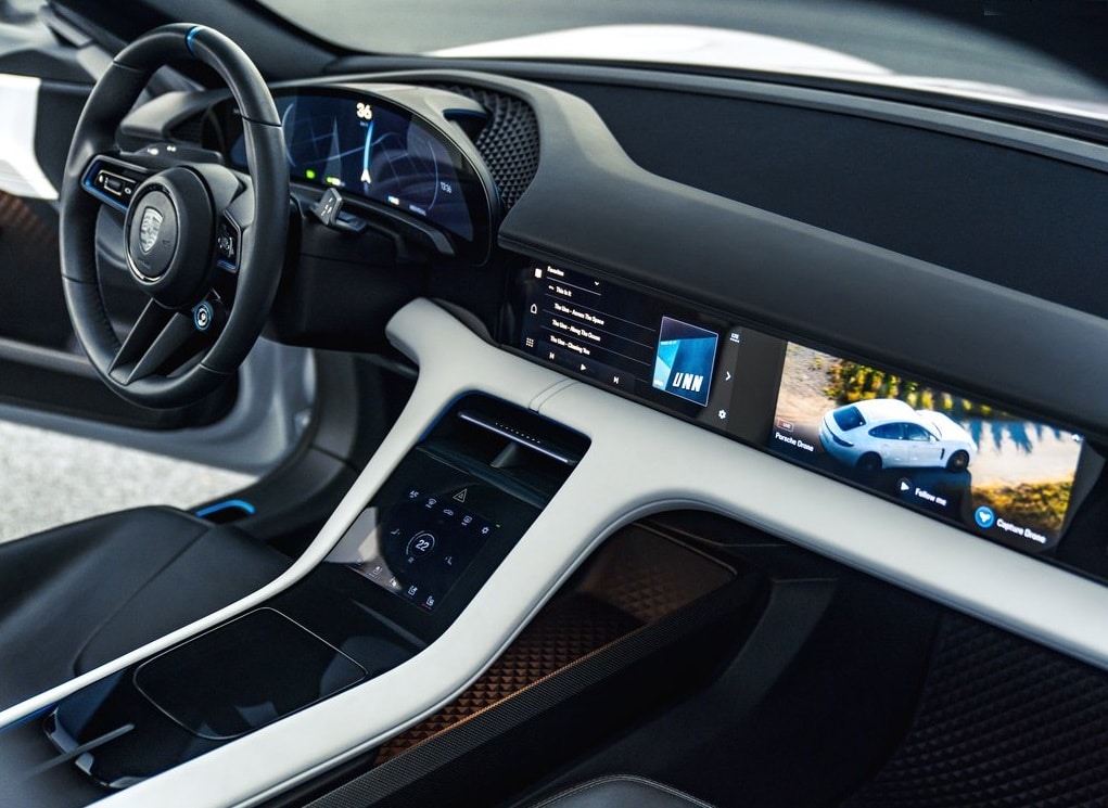 Porsche elektrikli Cross Turismo konsepti