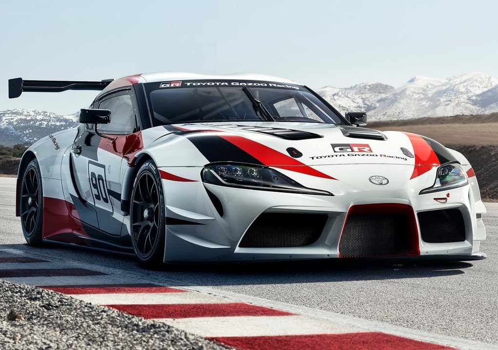 GR Supra Racing Concept pistte ön görünüm