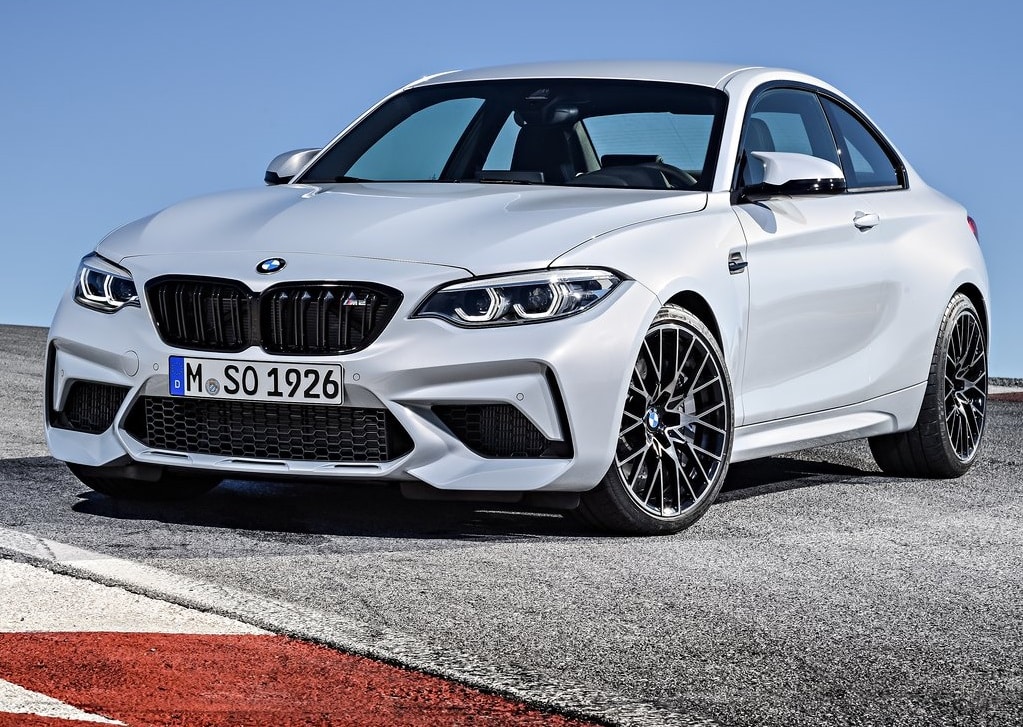BMW M2 Competition ön tampon ve böbrek ızgaralar