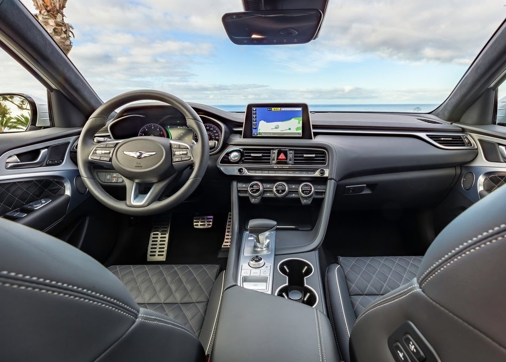 Genesis G70 arşiv görseli 6