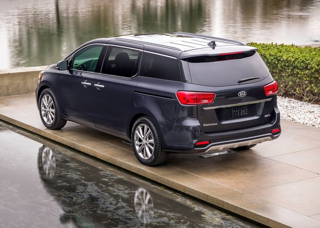 Kia Sedona makyajlı gövde