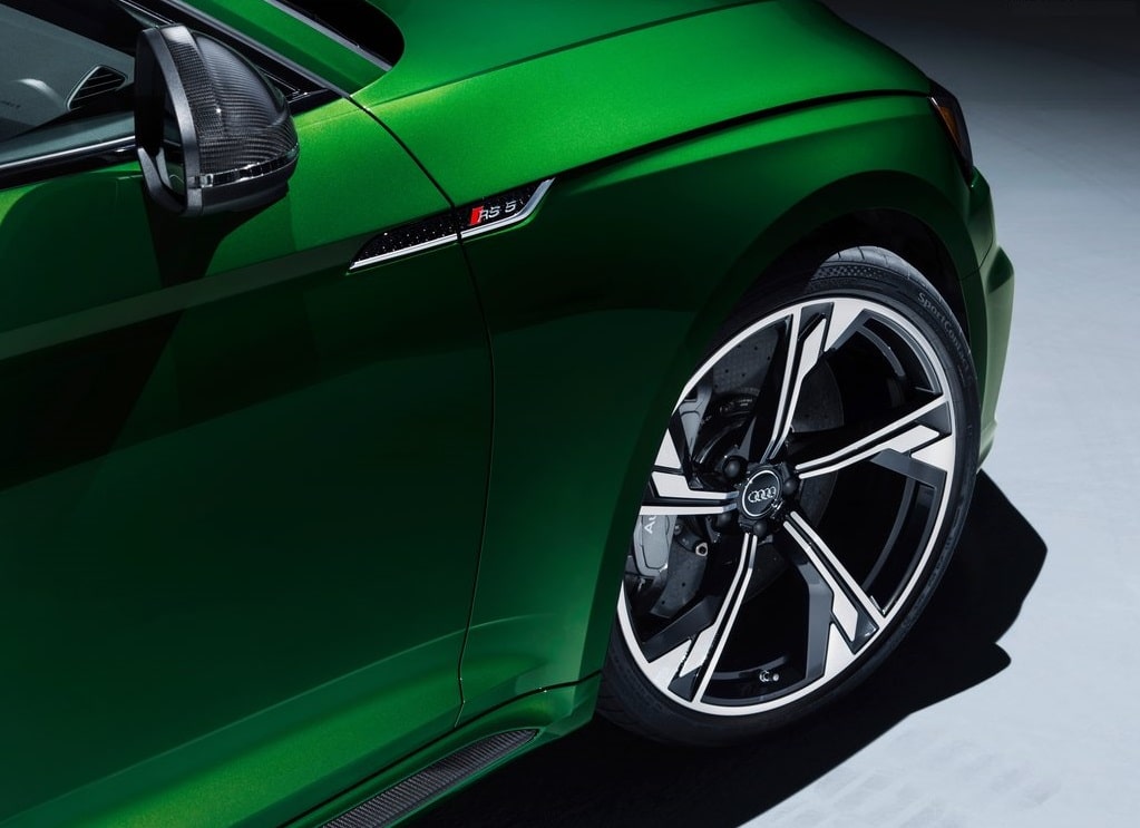 Audi RS 5 Sportback kokpit görünümü