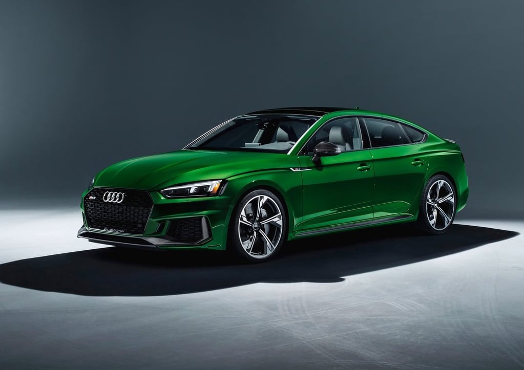 Audi RS 5 Sportback yan gövde görünümü