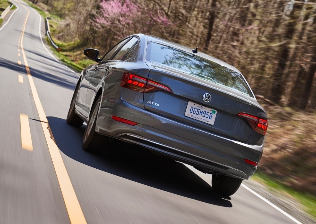 Volkswagen Jetta arka üç çeyrek görünümü