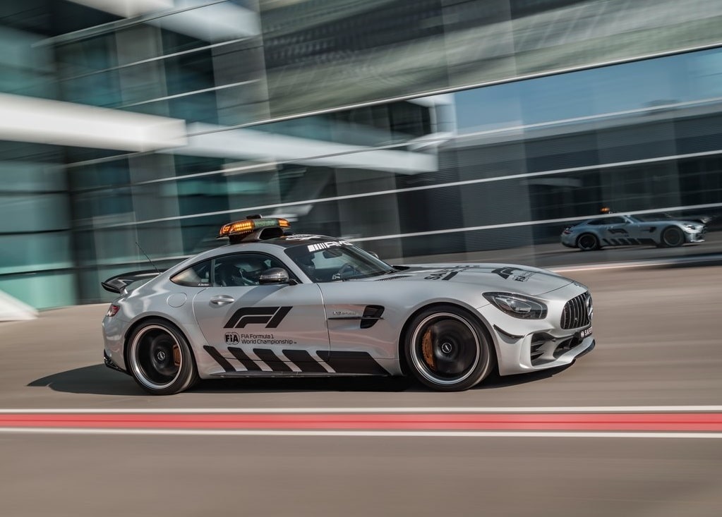AMG GT R Safety Car pist görevi görünümü
