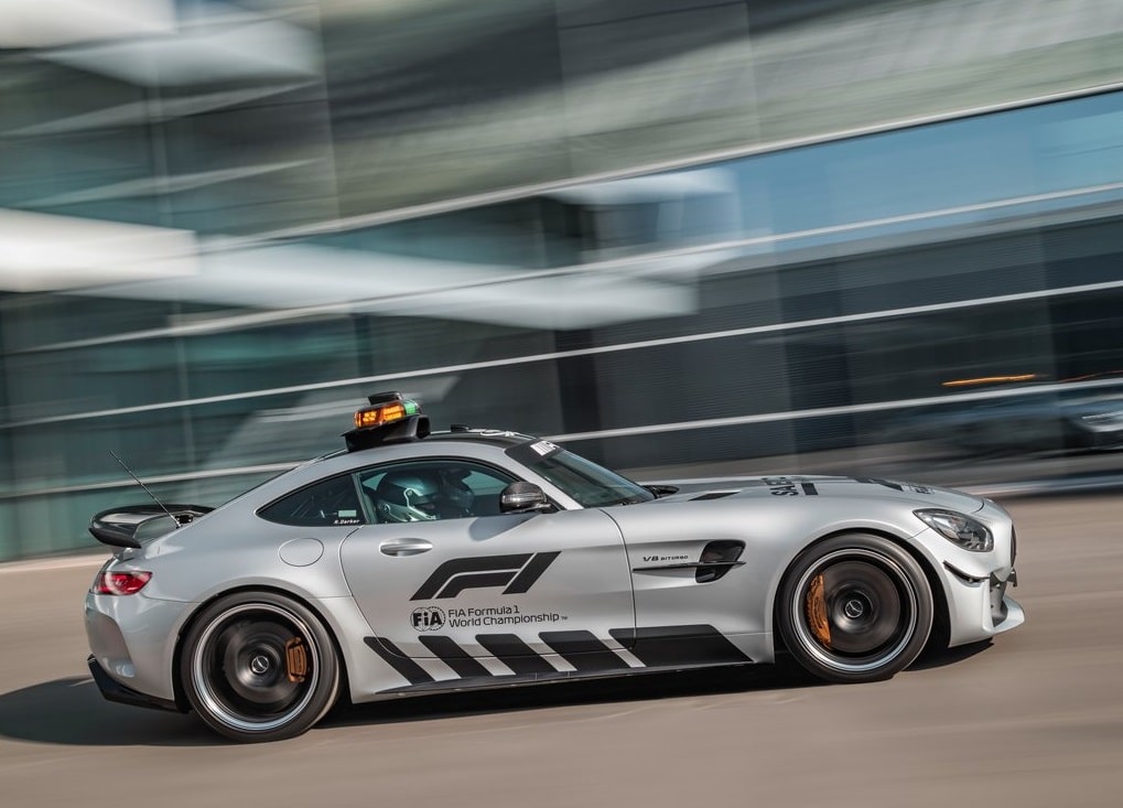 AMG GT R Safety Car kokpit detayları