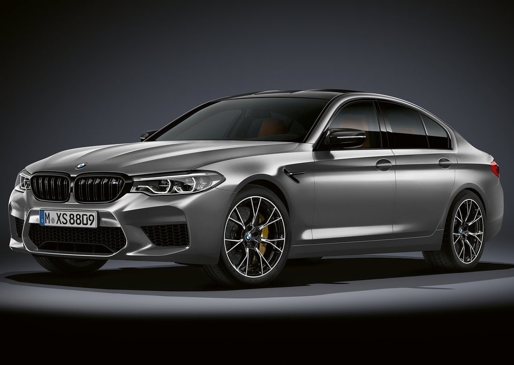 2019 BMW M5 Competition ön üç çeyrek görünüm