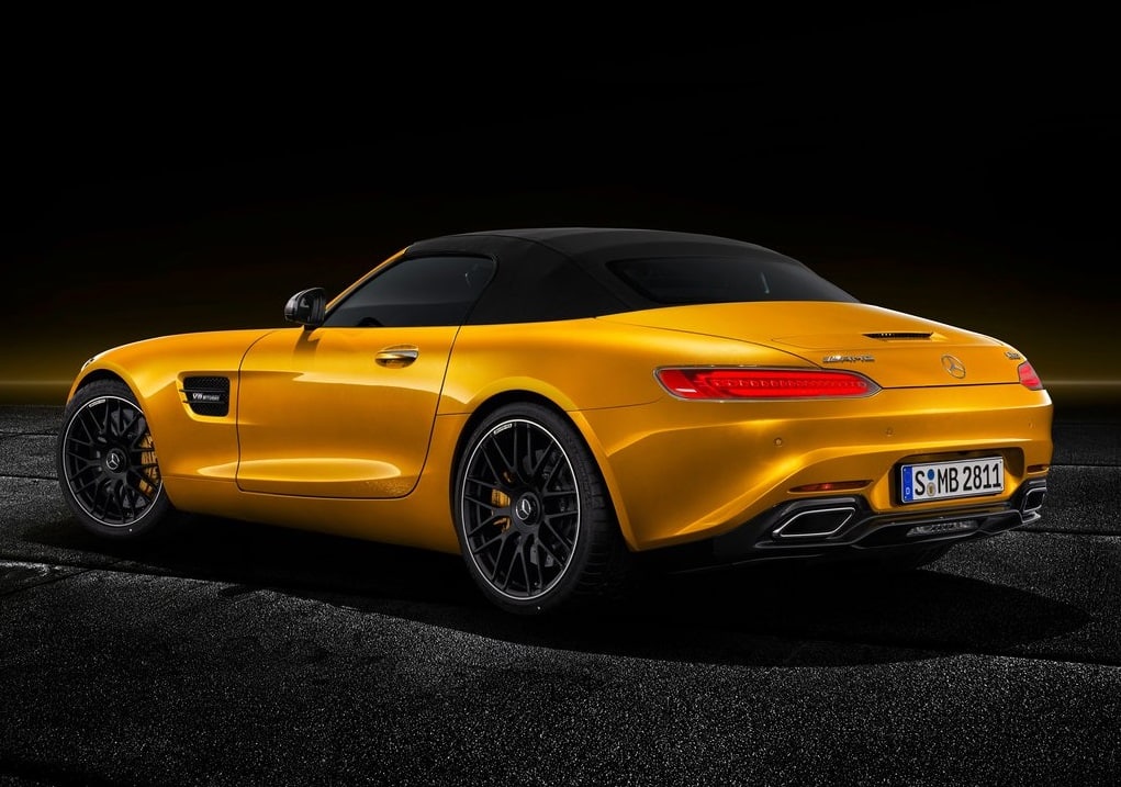 AMG GT S Roadster açık tavanlı görünüm