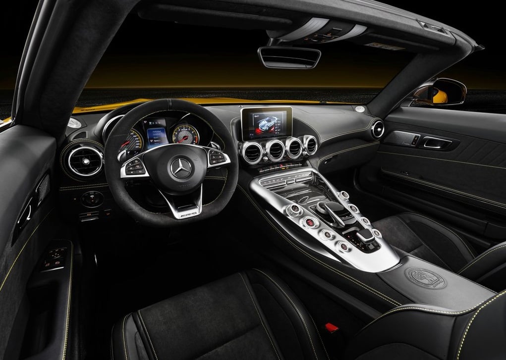 AMG GT S Roadster dış görünümü