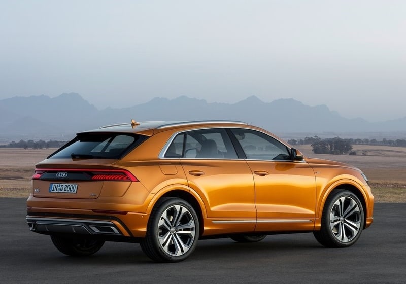 Audi Q8 önden görünüm