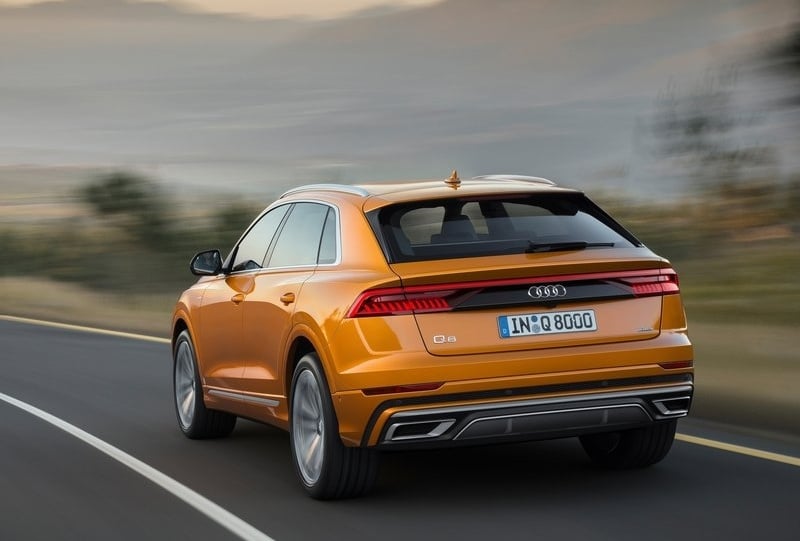 Audi Q8 yan profil