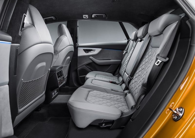 Audi Q8 dijital kokpit ve konsol