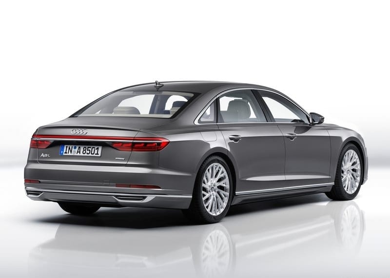 Audi A8 L dijital gösterge ve kokpit