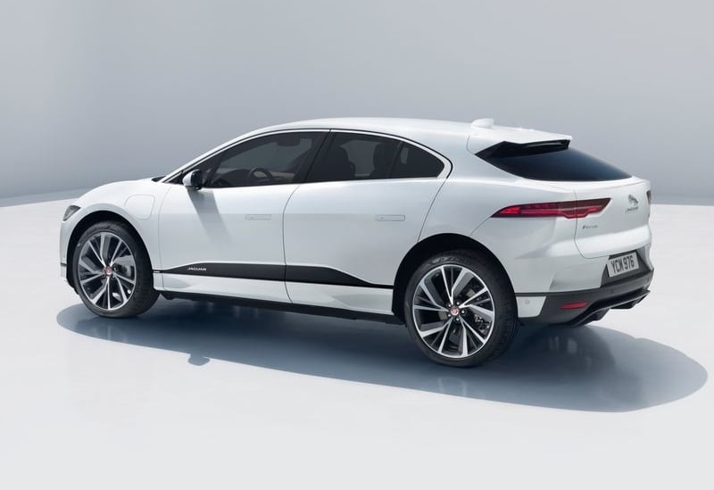 Jaguar I-PACE elektrikli otomobil görseli 2