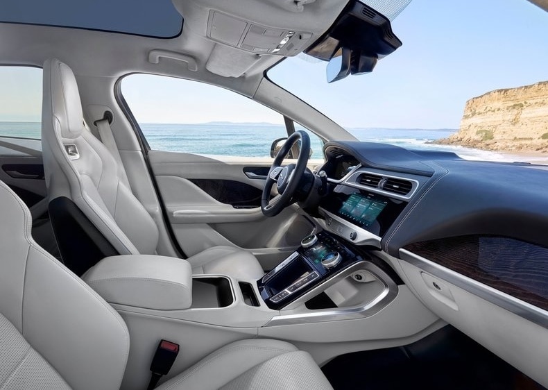 Jaguar I-PACE elektrikli araç görseli 6
