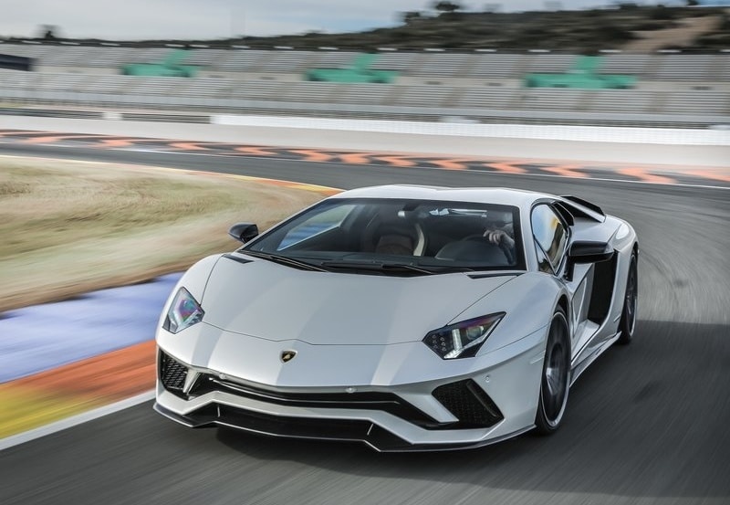 Aventador S arka bölüm tasarımı