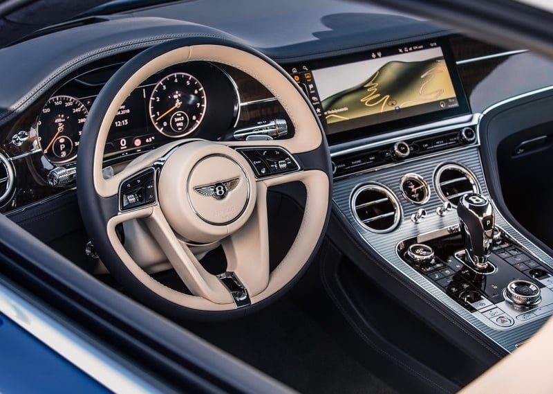 Bentley Continental GT yan gövde detayları