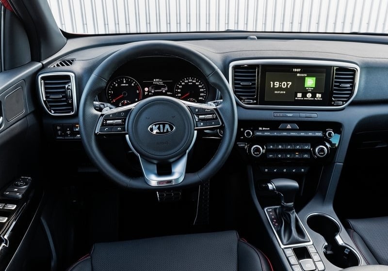 Kia Sportage iç mekan ve ön panel