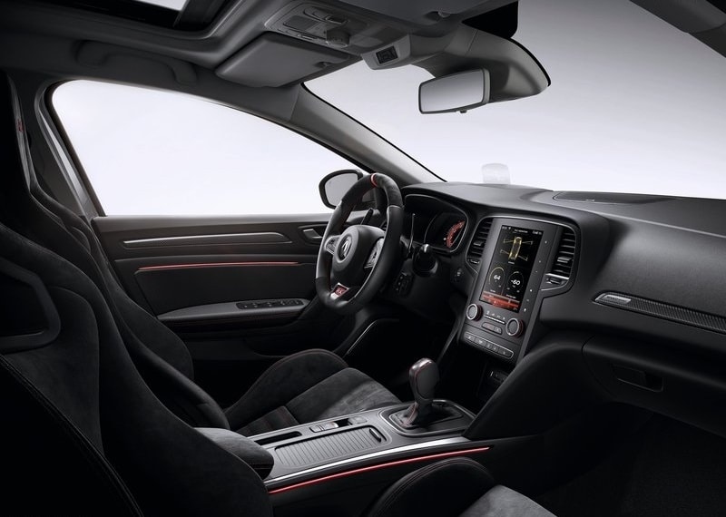 Renault Megane R.S. kabin ve ön koltuklar