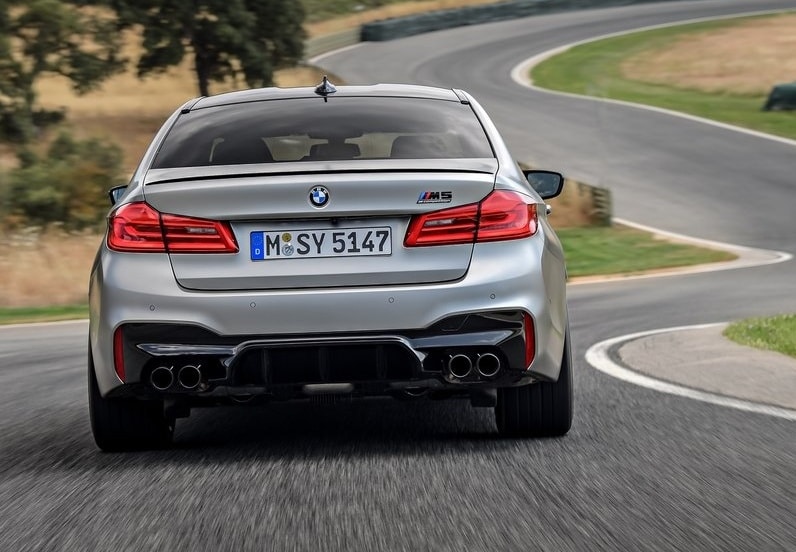 BMW M5 Competition m5 competition yan profil ayrıntısı
