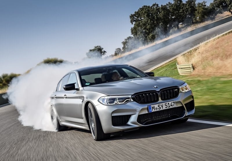 BMW M5 Competition m5 competition arka tasarım detayı