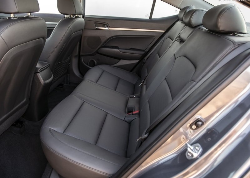 Hyundai Elantra sedan gövde arşiv görseli