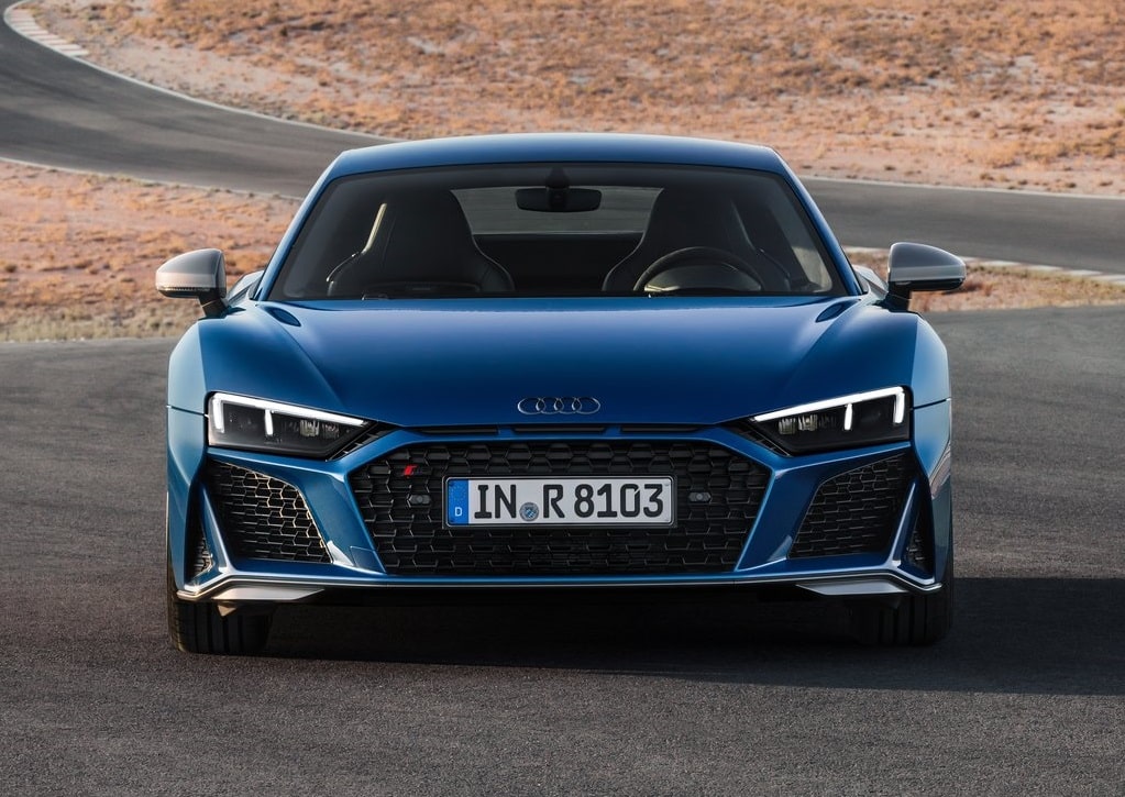 Audi R8 Coupe önden görünüm ve LED farlar