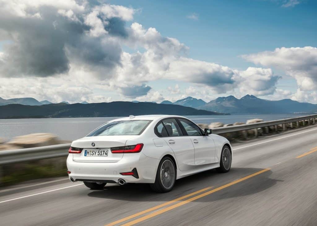 BMW 3 Serisi Sedan ön görünüm