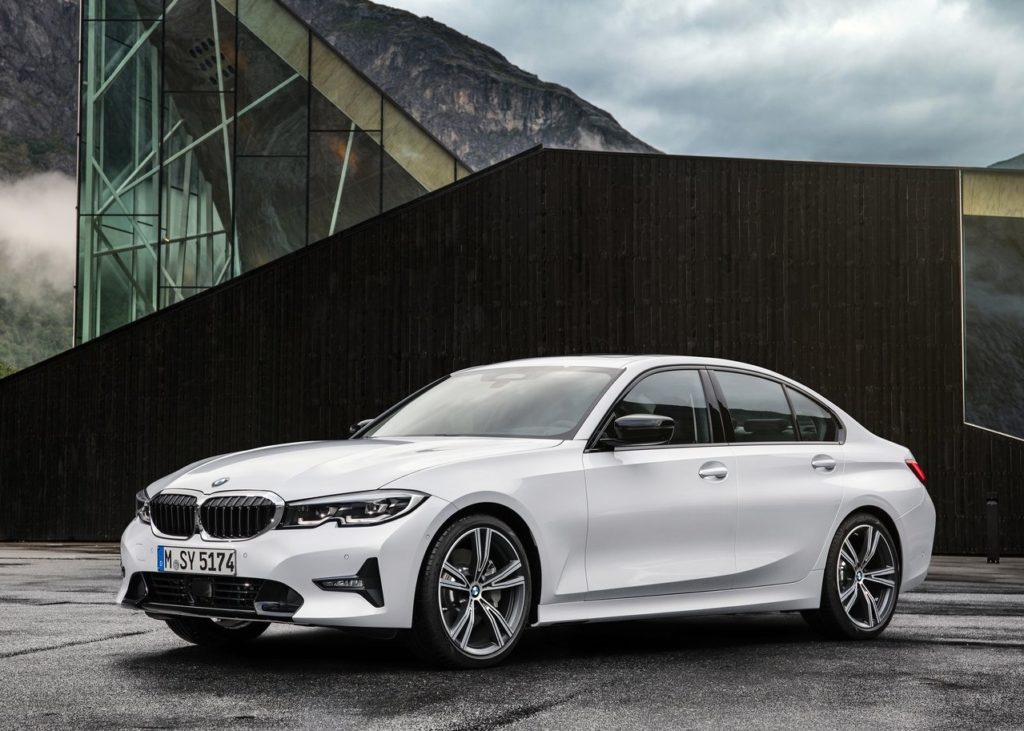 BMW 3 Serisi Sedan yan görünüm