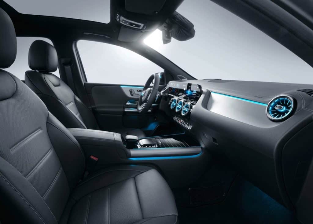Mercedes-Benz B Serisi ön konsol ve iç mekan