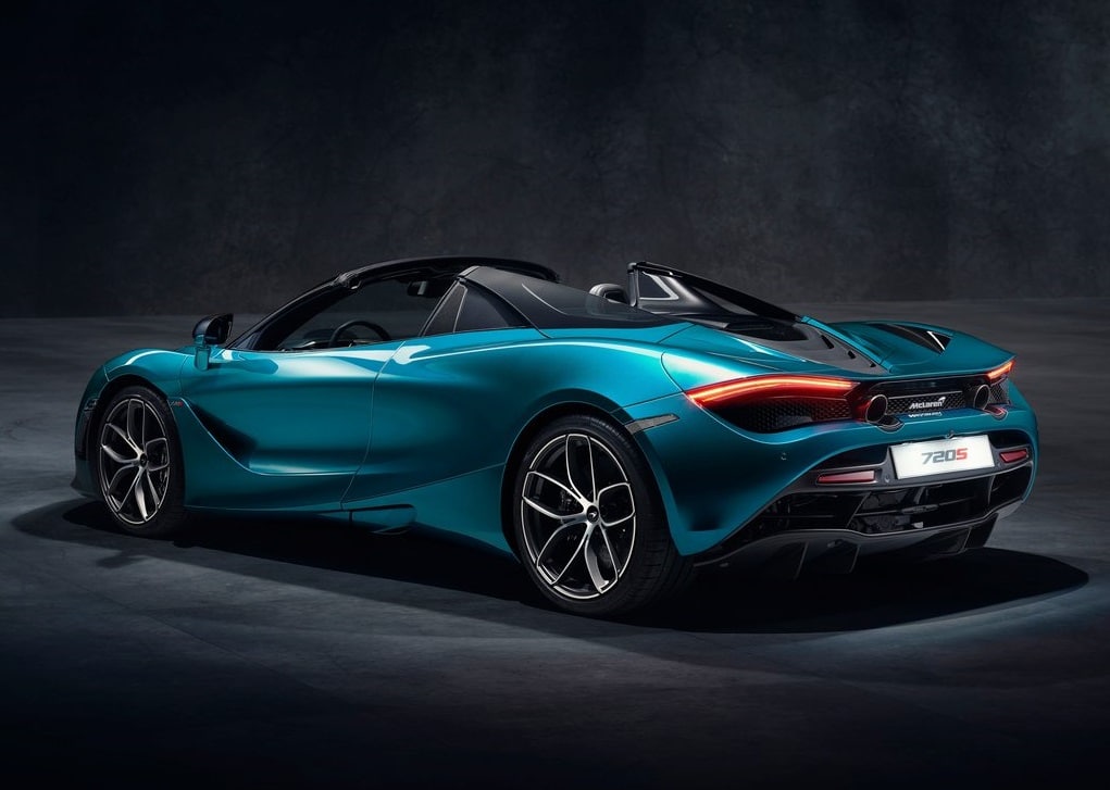 McLaren 720S Spider arka üç çeyrek görünümü