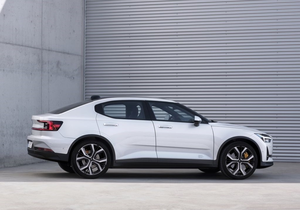 Polestar 2 elektrikli fastback arşiv görseli