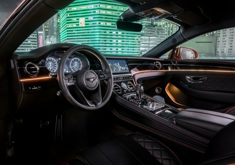 Continental GT V8 arşiv görseli 6
