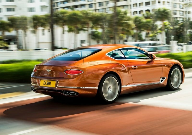 Continental GT V8 arşiv görseli 2