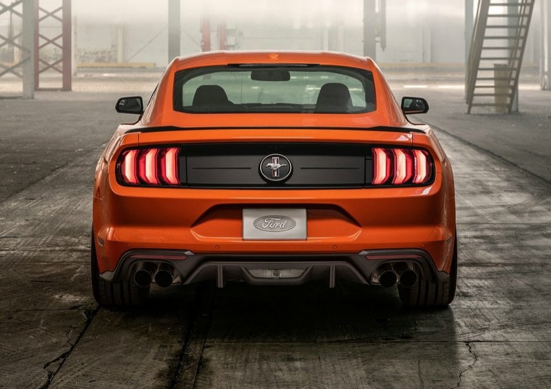 Mustang EcoBoost High Performance Package kokpiti