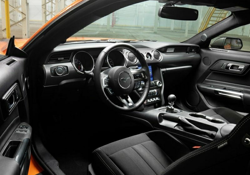 Mustang EcoBoost High Performance Package iç mekan detayı