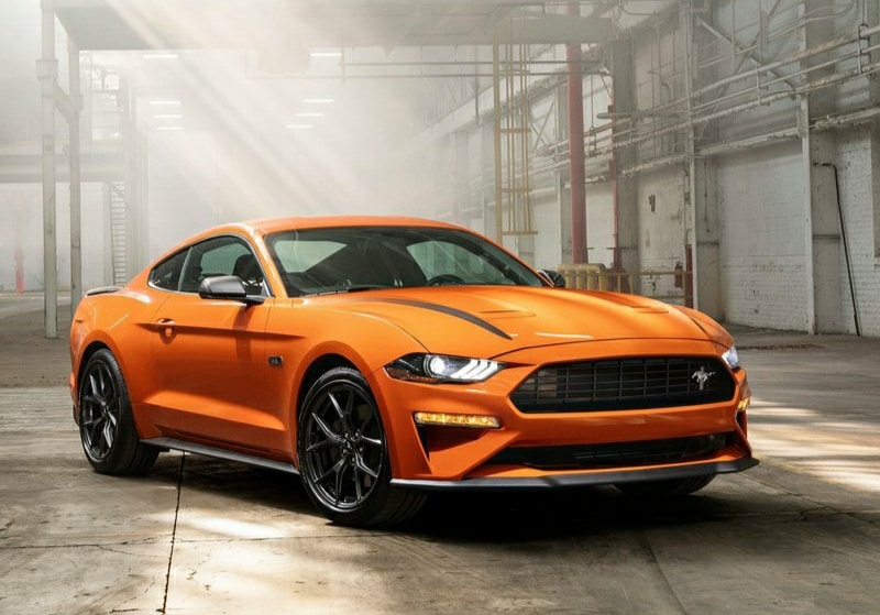 Ford Mustang Ecoboost Performance Package otomobil arşiv görseli