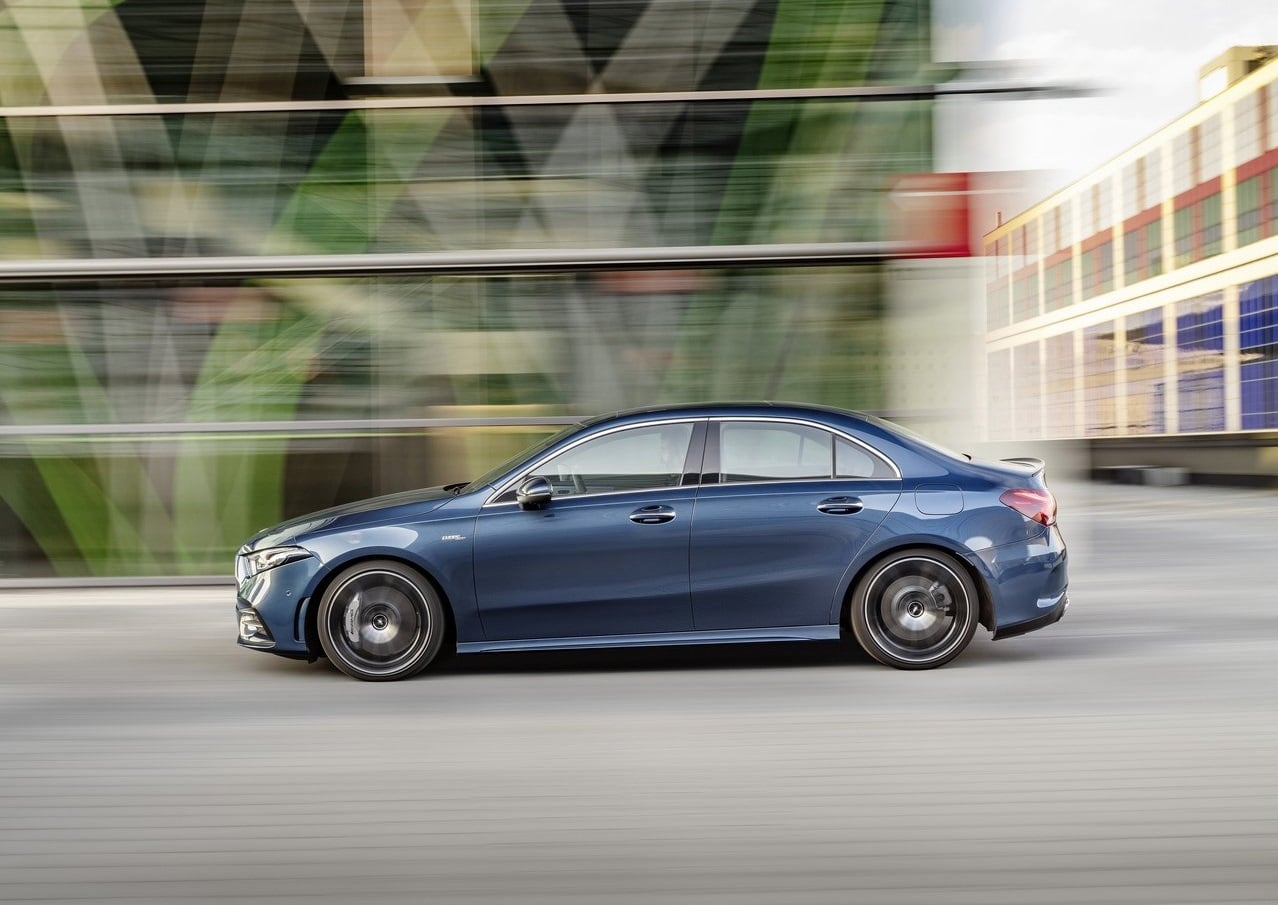 AMG A 35 Sedan kabin tasarımı